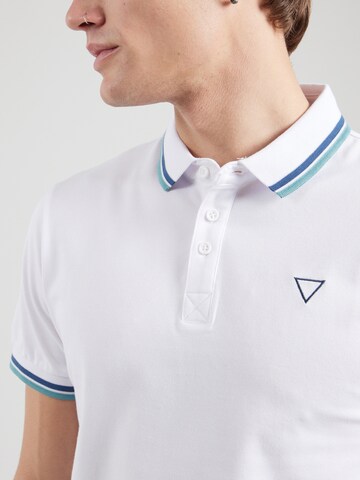 Maglietta di GUESS in bianco