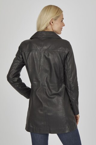 7ELEVEN Übergangsjacke 'SESophia' in Schwarz