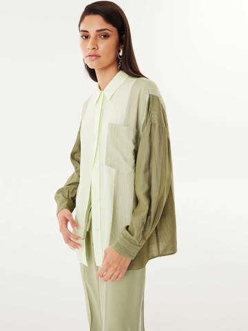 Twist Blouse in Groen: voorkant