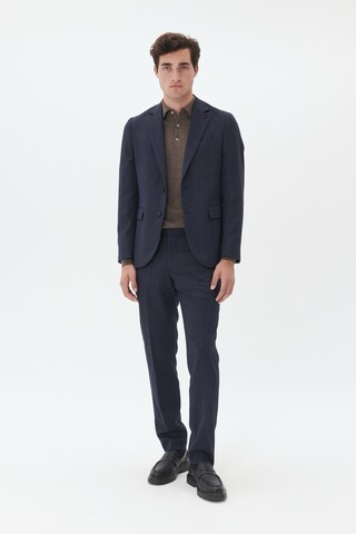 Regular Pantalon chino 'Las' Matinique en bleu : devant