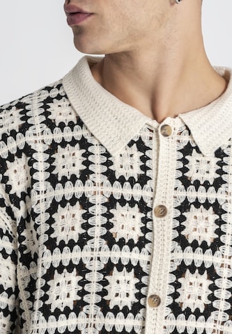 Coupe regular Chemise Gianni Kavanagh en beige