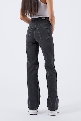 Dr. Denim Bootcut Jeans 'Moxy' i grå