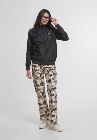 Mister Tee Jacke 'Fly Away' in Schwarz