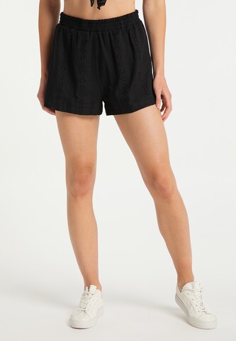 MYMO Regular Shorts in Schwarz: Vorderseite