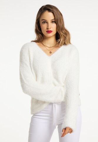 Pullover di faina in bianco: frontale