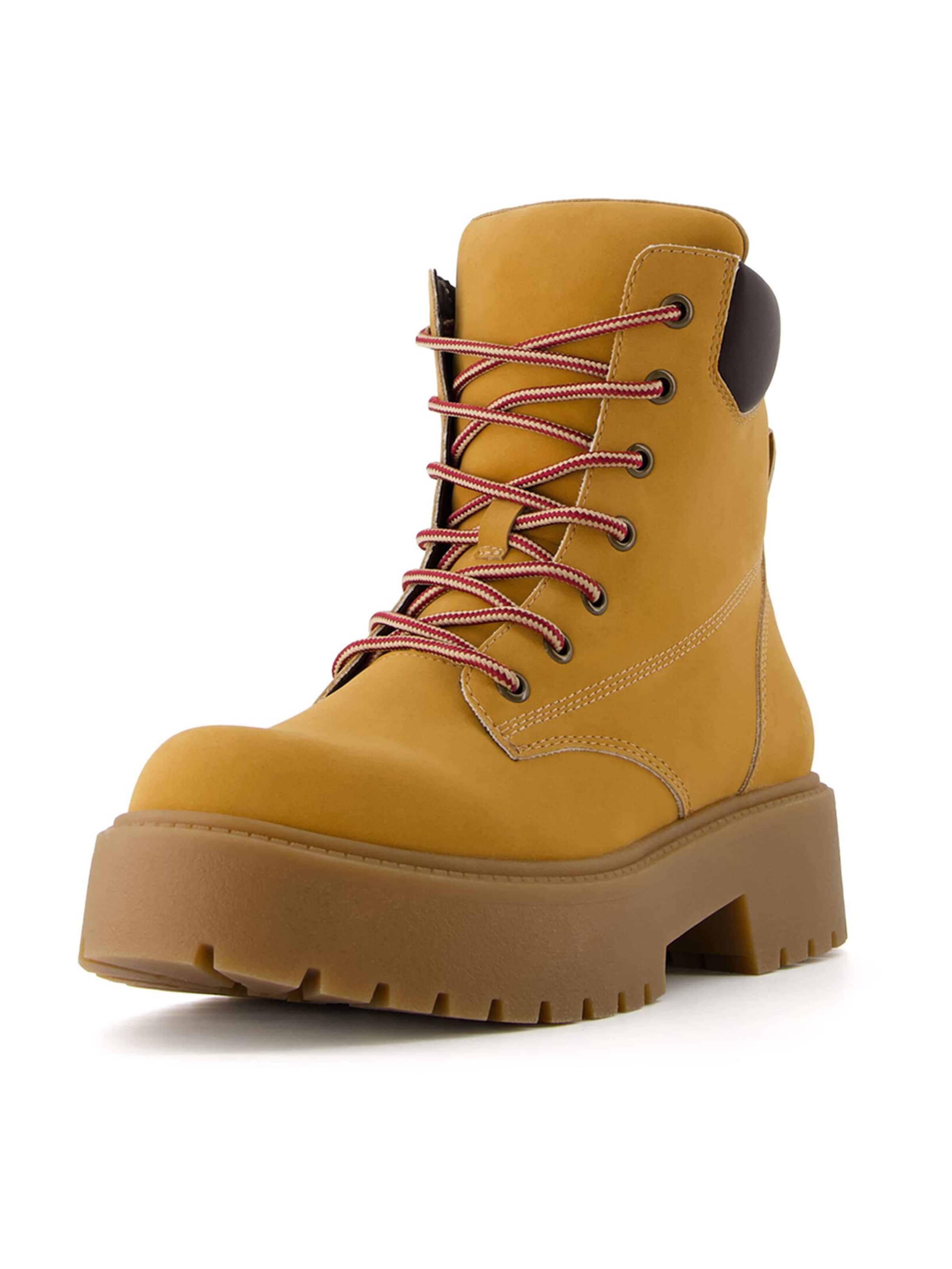 Bershka Lace-up bootie in Beige