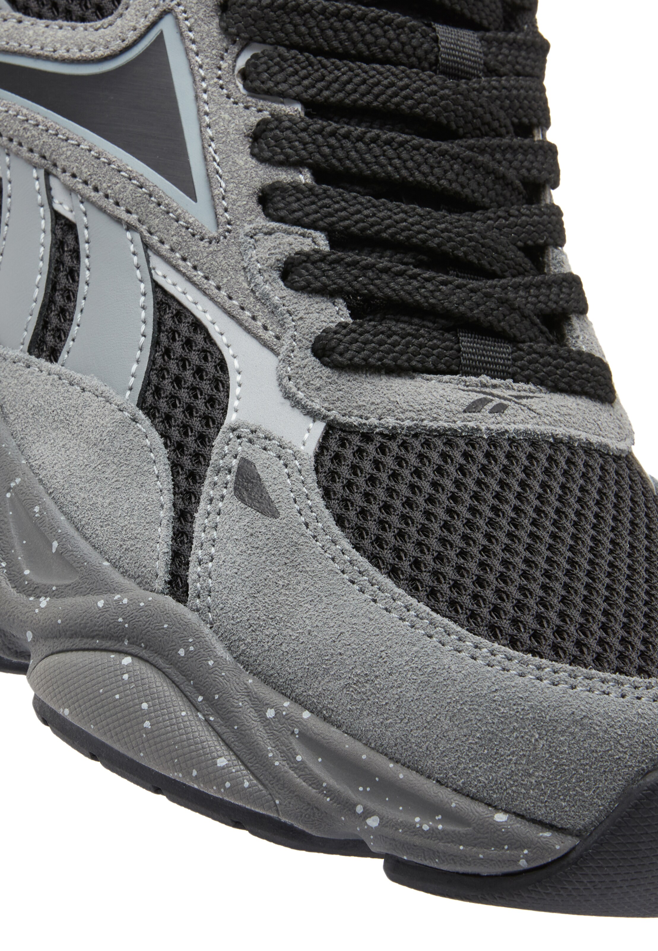 Reebok Sneaker in Grau