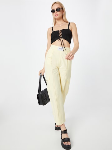 BDG Urban Outfitters Top z naramnicami | črna barva