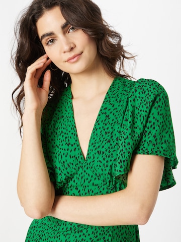 Robe AX Paris en vert