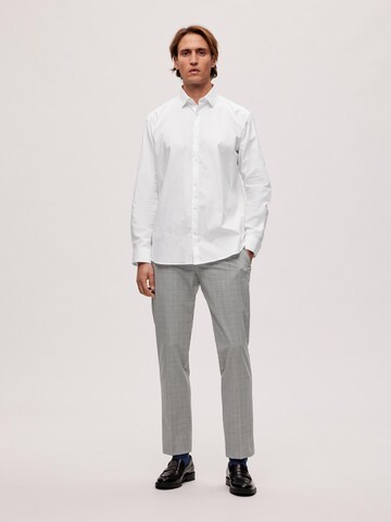 SELECTED Regular fit Button Up Shirt 'PINPOINT' in White