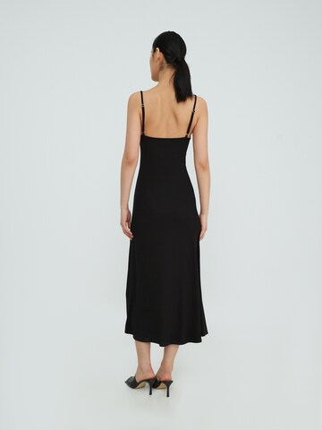 EDITED Dress 'Blanka' in Black