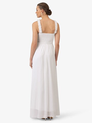 Rochie de seară de la Kraimod pe alb