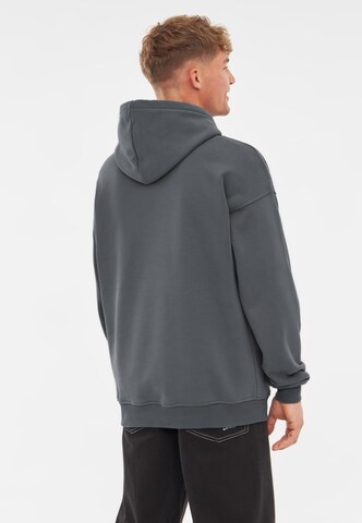 Felpa 'Cody Oversized' di Johnny Urban in grigio