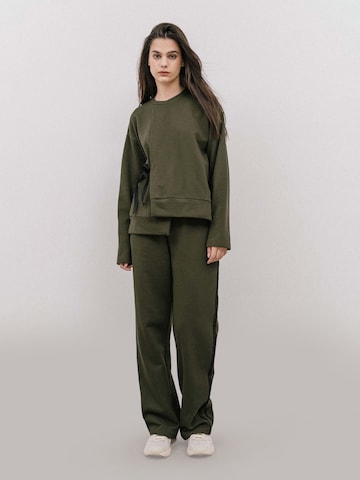 regular Pantaloni di 4TAILORS in verde