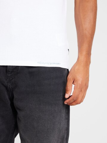 GUESS T-Shirt in Weiß