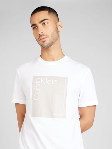 Calvin Klein Тениска в бяло