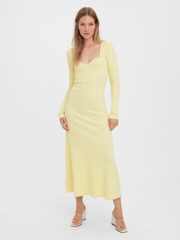 VERO MODA Dress in Yellow