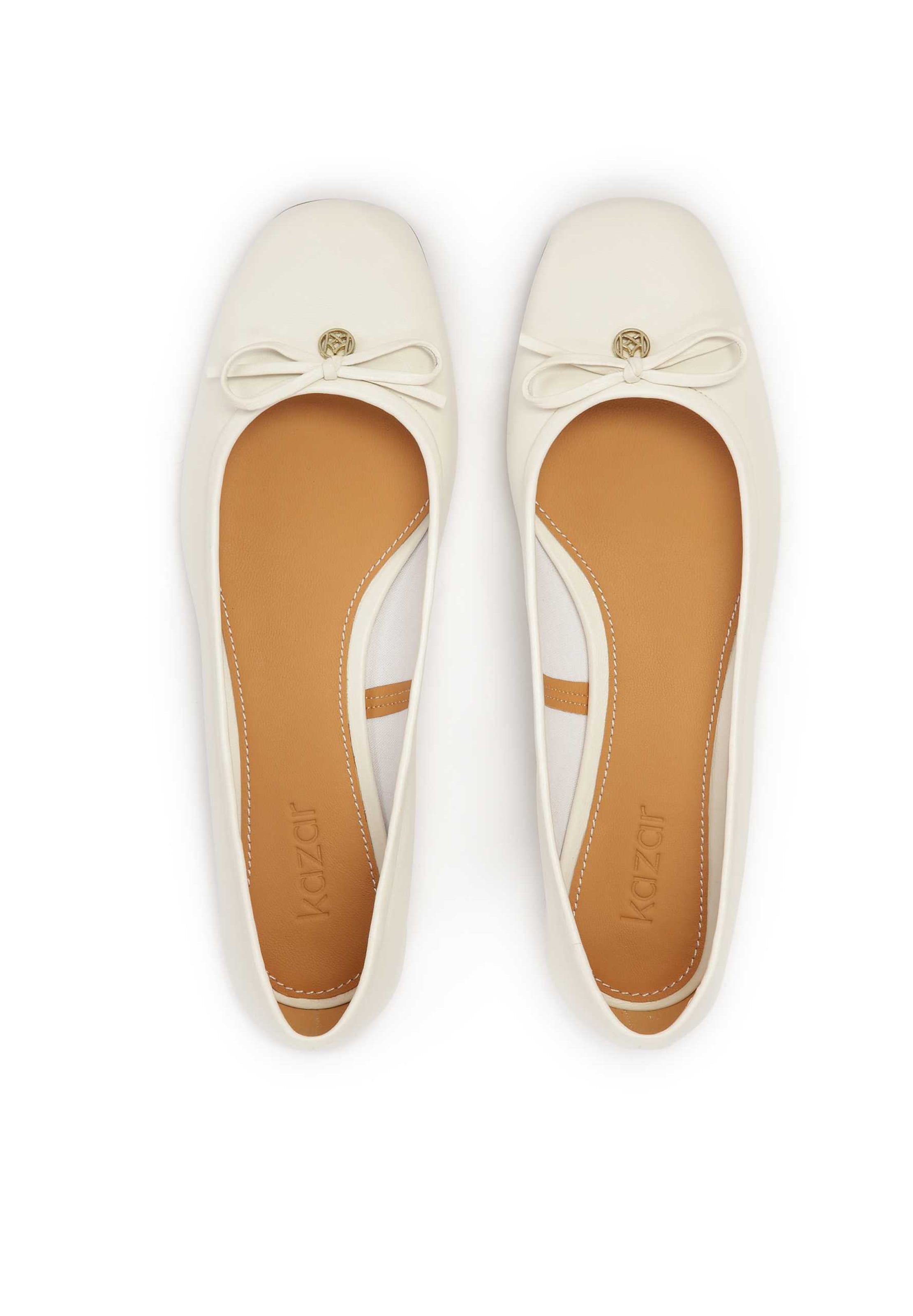 Kazar Pumps i hvid, Produktvisning