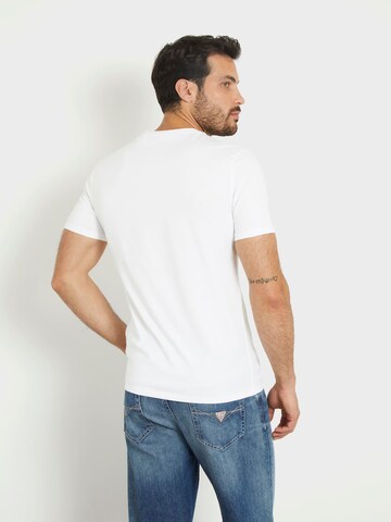 T-Shirt GUESS en blanc