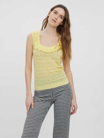 VERO MODA Knitted top 'Mikia' in Yellow: front