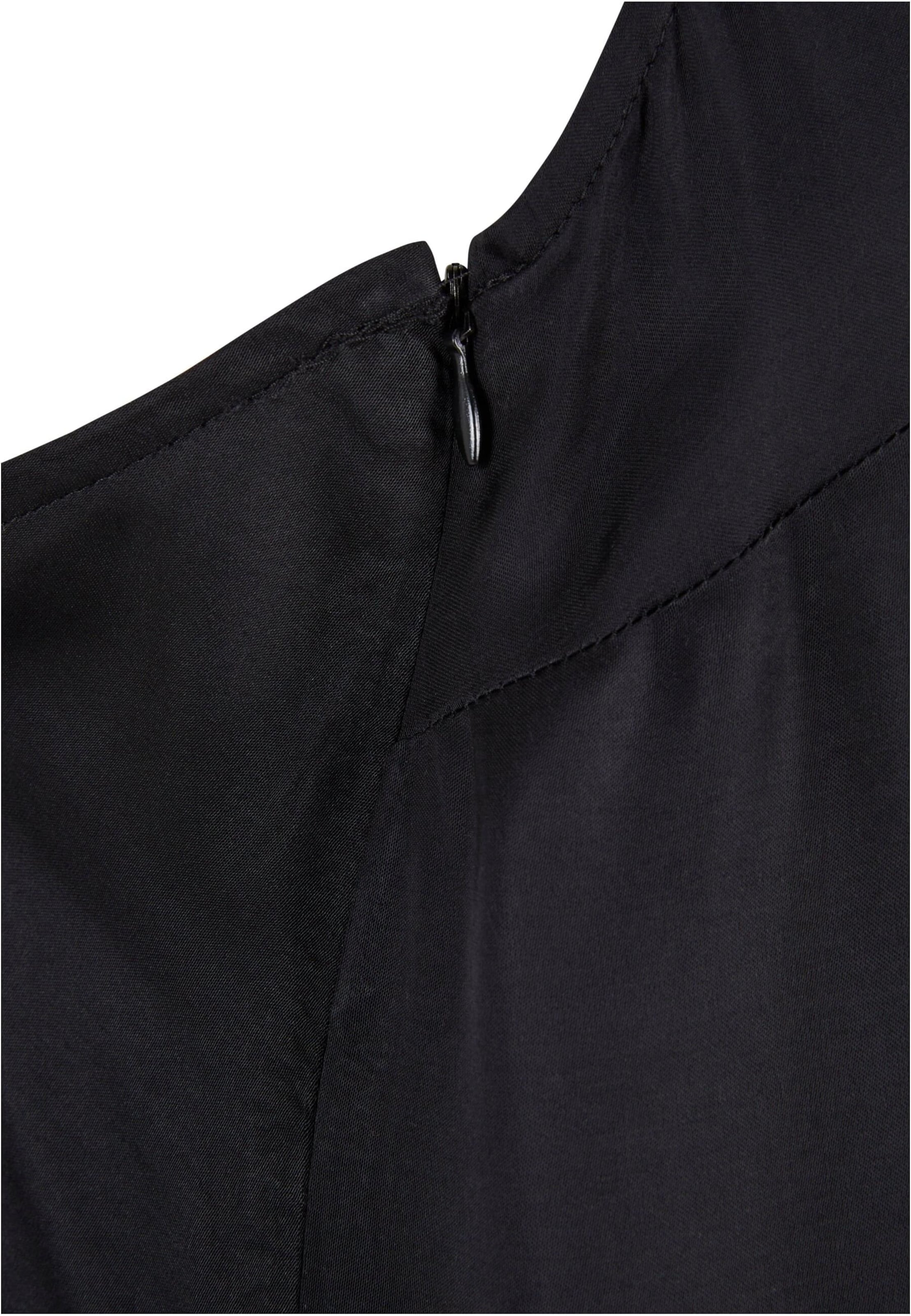 Urban Classics Yömekko värissä musta