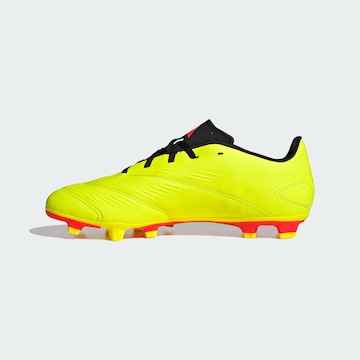 ADIDAS PERFORMANCE - Chuteira 'Predator Club' em amarelo