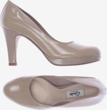 CLARKS Pumps 38 in Beige: predná strana