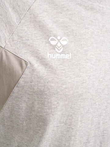 T-Shirt fonctionnel 'Travel' Hummel en gris