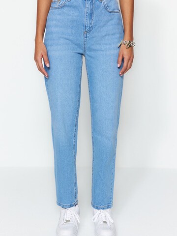 Trendyol Regular Jeans in Blue