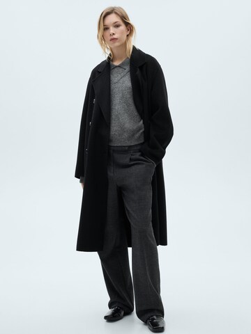 MANGO Between-seasons coat 'Picarol' in Black: front