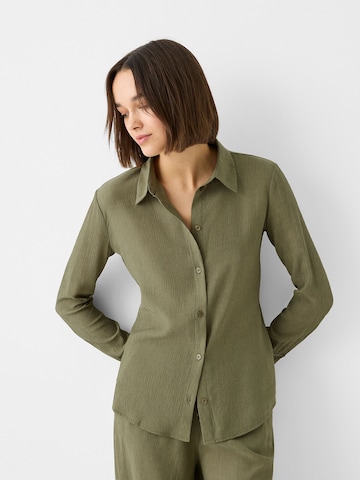 Bershka Blouse in Green: front