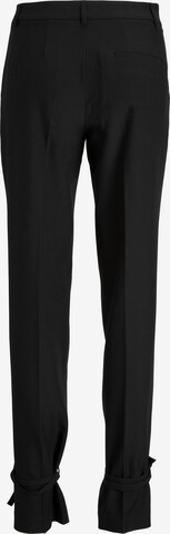 JJXX Regular Pleat-front trousers 'Carrie Mary' in Black