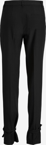 regular Pantaloni con pieghe 'Carrie Mary' di JJXX in nero