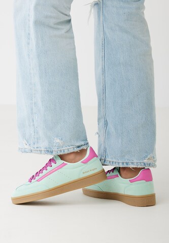 BRITISH KNIGHTS Sneaker low 'Revival' i pink