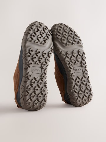 Next Sneaker in Braun