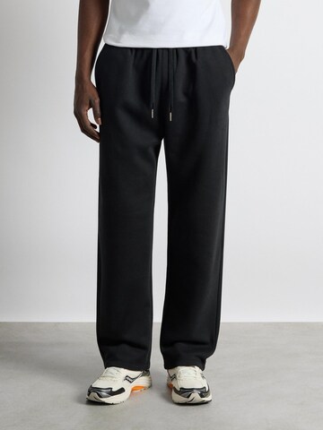Burocs Regular Workout Pants in Black: front