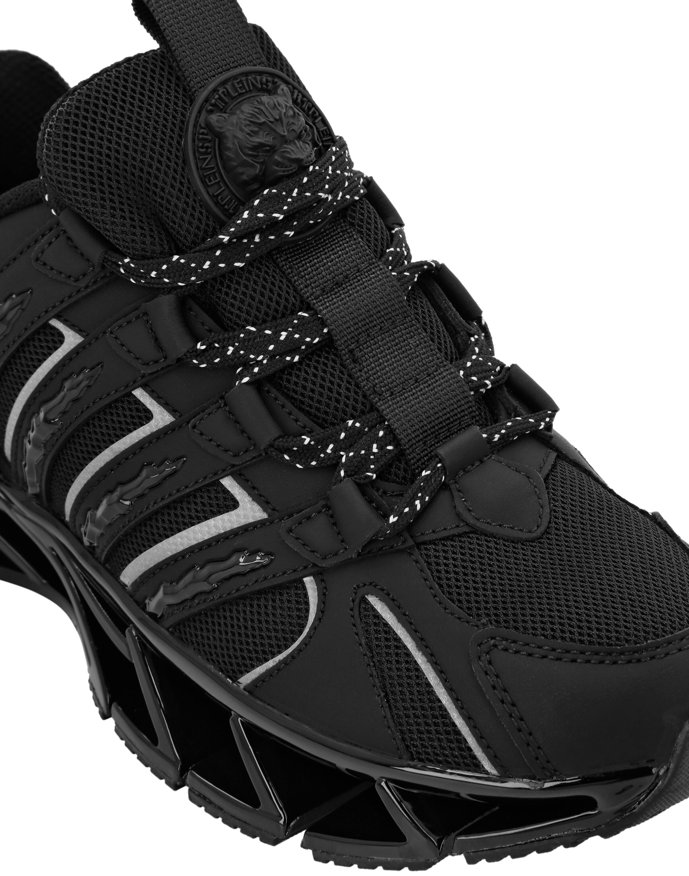 Sneaker bassa di Plein Sport in nero