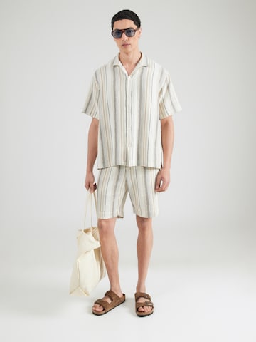 Fit confort Survêtement 'SLHCAL' SELECTED en blanc : devant