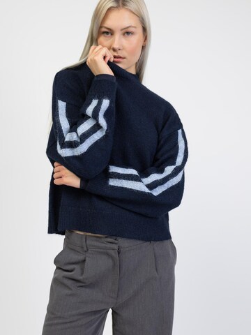 BROKE + SCHÖN Sweater in Blue