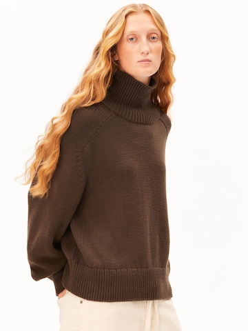 ARMEDANGELS Strickpullover WINTER in Braun: Vorderseite