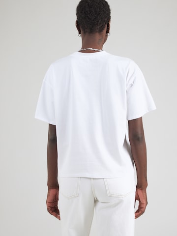 Tricou 'Bo44xy' de la Hailys pe alb