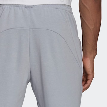 ADIDAS SPORTSWEARTapered Sportske hlače - siva boja