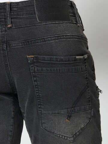 Coupe slim Jeans cargo KOROSHI en noir