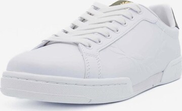 Baskets basses Fred Perry en blanc : devant