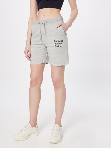 Les Petits Basics Regular Trousers in Grey: front