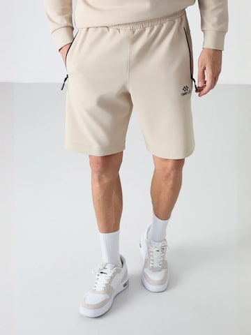 Tommy Life Regular Pants in Beige