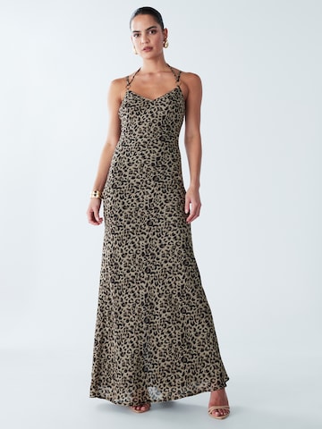 BWLDR Avondjurk 'Alra' in Beige: voorkant