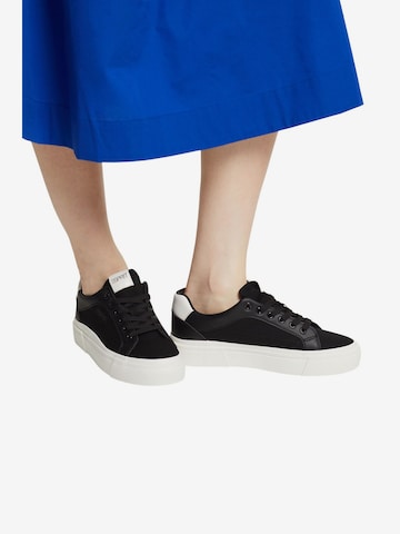 ESPRIT Sneakers laag in Zwart: voorkant