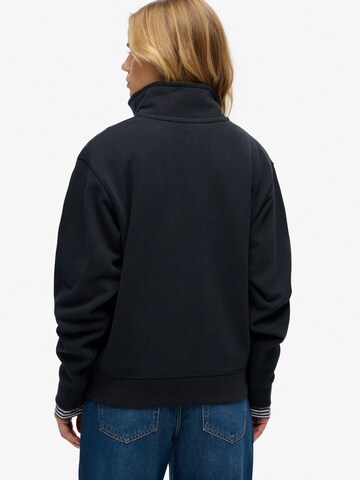 Superdry & Co Sweatshirt 'ESSENTIAL' i blå