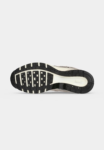 Nike Sportswear Sneakersy niskie 'P-6000' w kolorze beżowy